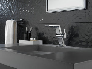 Pivotal 9.81' Towel Bar in Chrome