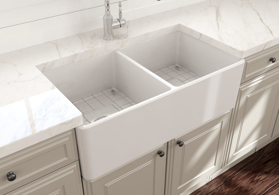 Classico 33' x 18' x 10' Double-Basin Farmhouse Apron Front Kitchen Sink in White