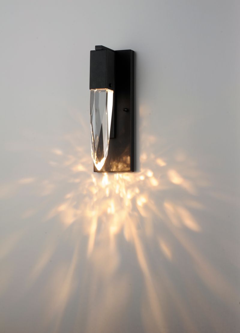 Quartz 4.75' Single Light Vanity Lighting in Black