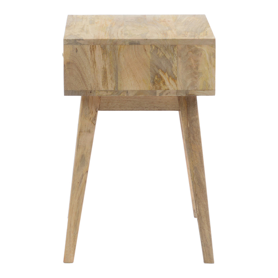 Moe's Home Reed End Table in Natural (23.5' x 20' x 16') - BZ-1107-24