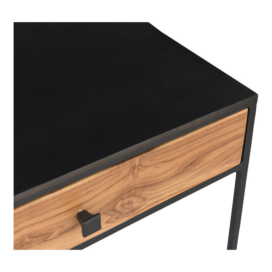 Moe's Home Mayna End Table in Black (19' x 19' x 14') - DR-1329-02