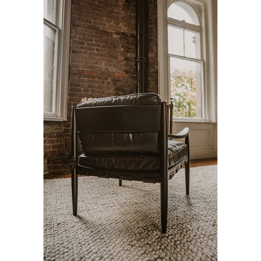 Moe's Home Turner Chair in Black (30' x 28.5' x 30') - QN-1027-02