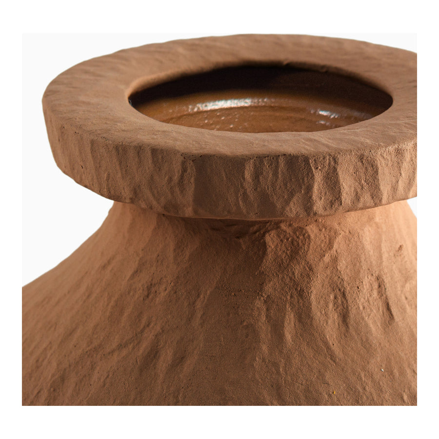 Moe's Home Attura Vase in Brown (6' x 6' x 6') - UO-1008-24