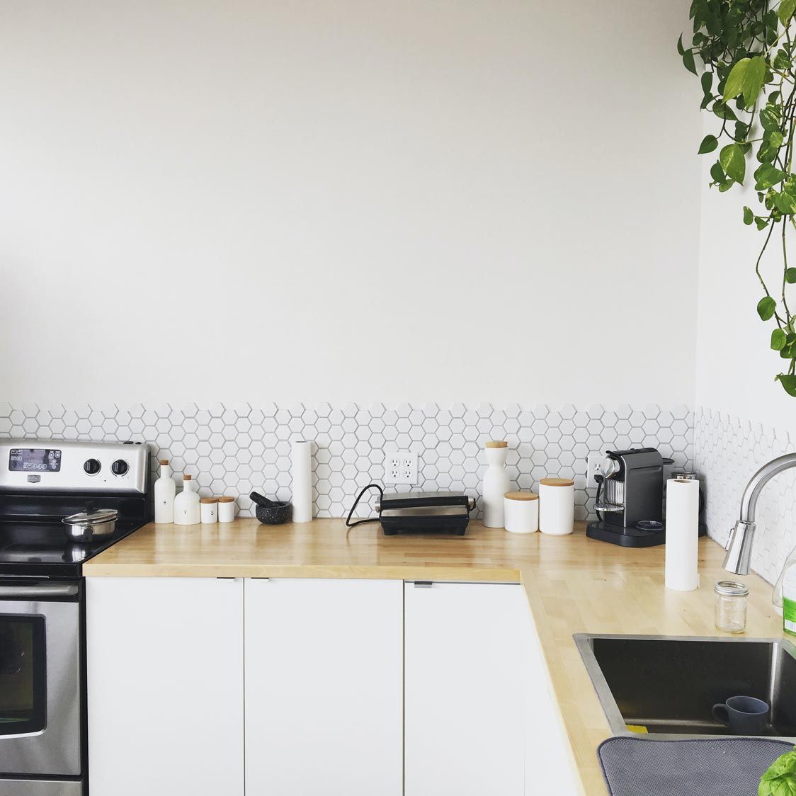 hexagon kitchen backsplash