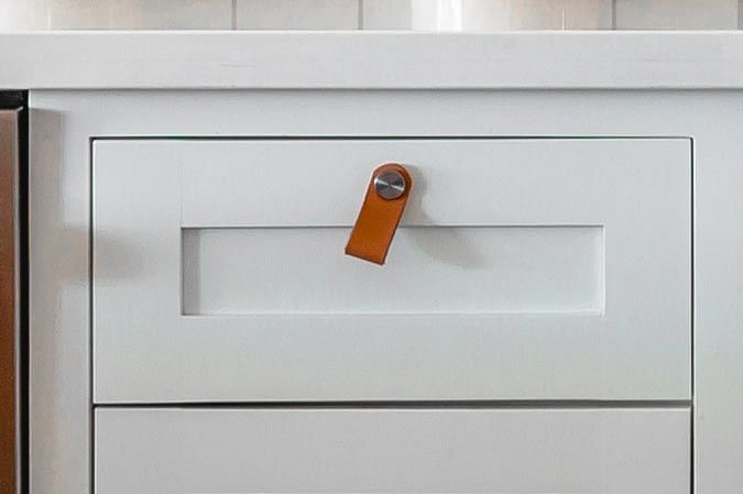 cabinet knob placement