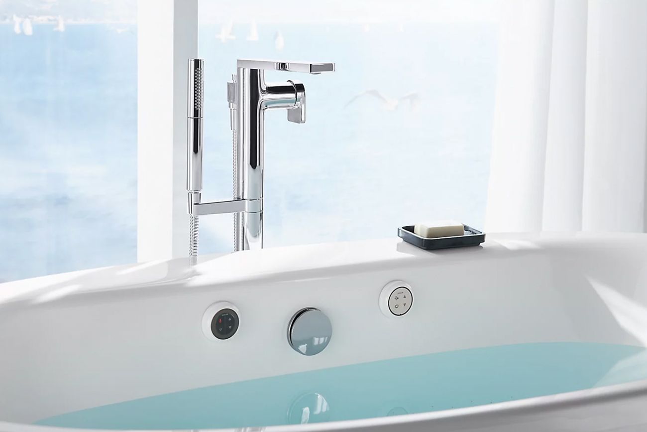smart bathtub lifestyle